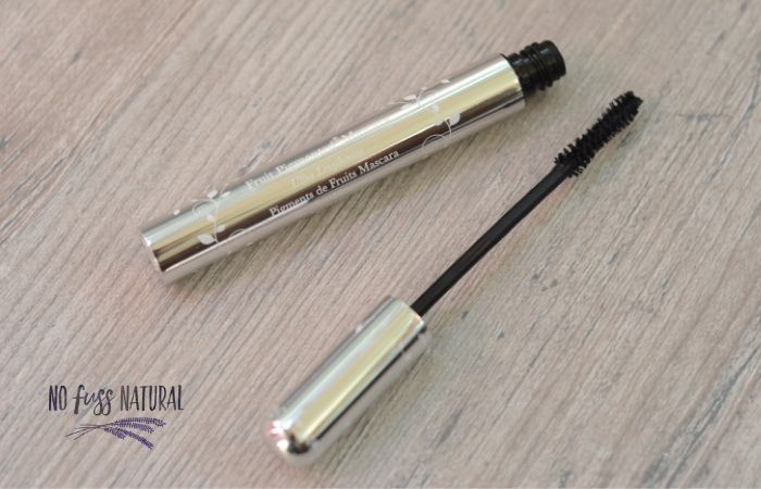 tube of non-toxic mascara