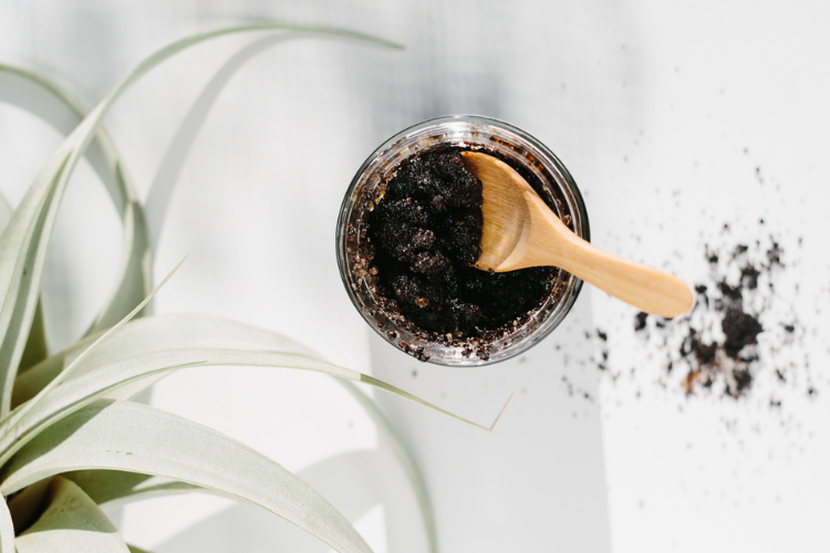 How to Make a DIY Coffee Scrub